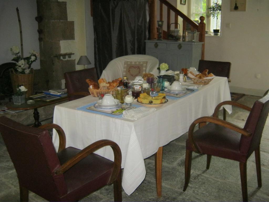 Chambres Hotes Saint Yves Pontrieux Bagian luar foto